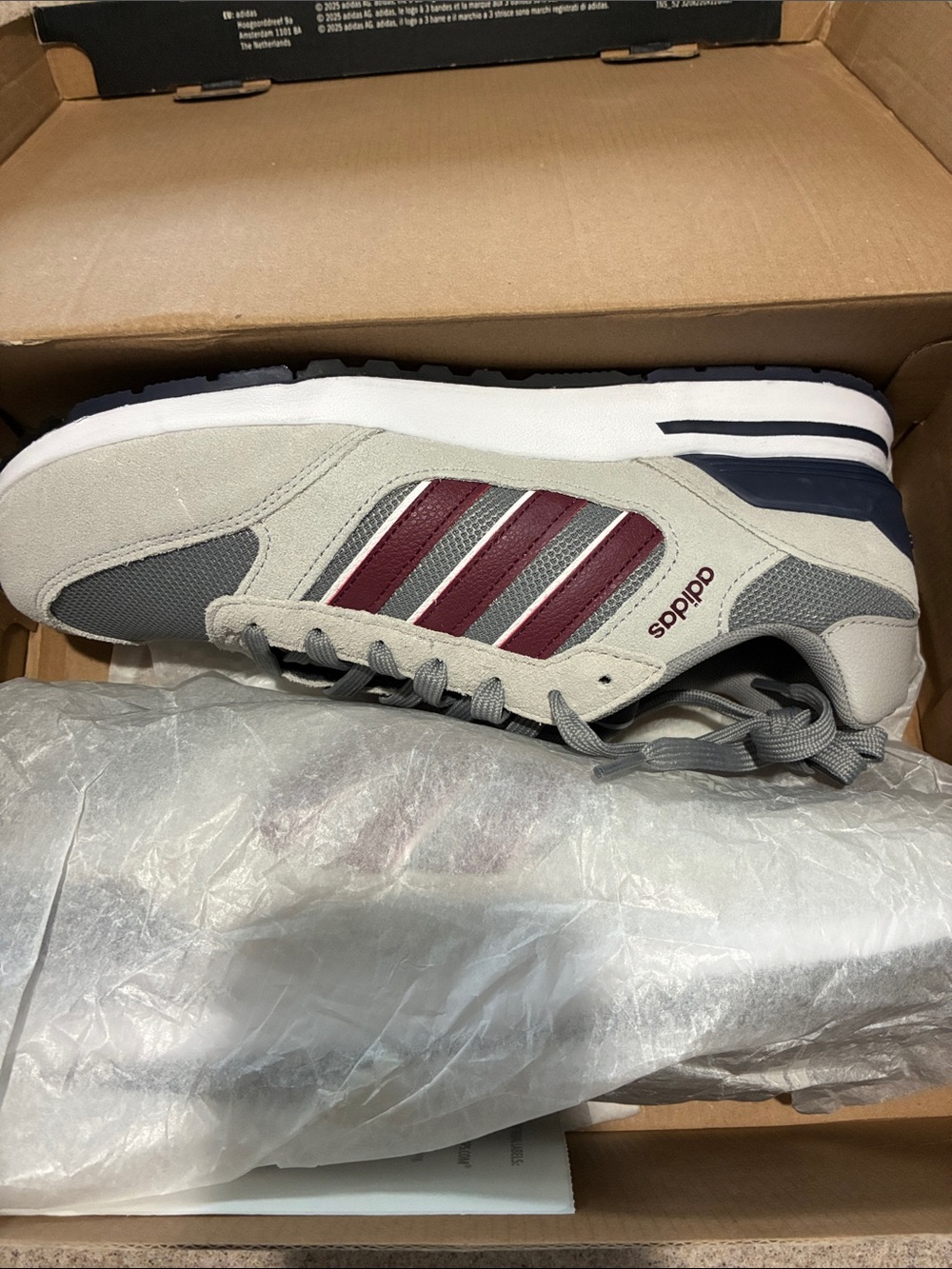 adidas Run 80s Grey Burgundy Navy Sneakers Men’s 9.5 NIB ID1882